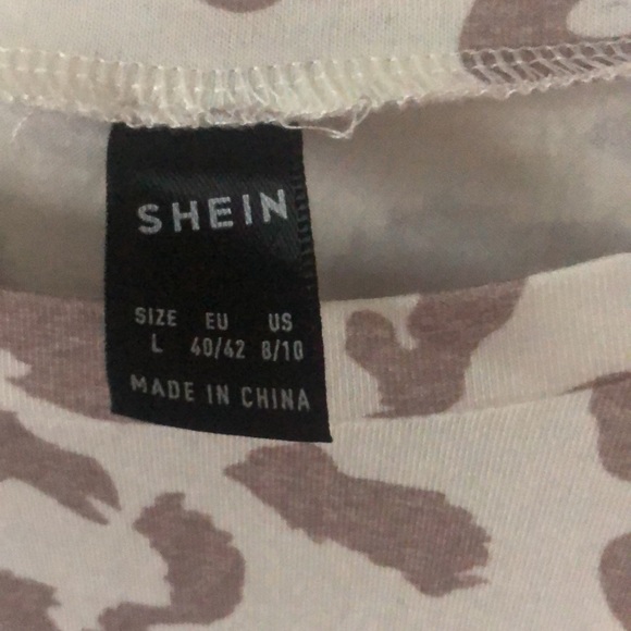 Patterned Dress - Picture 3 of 3